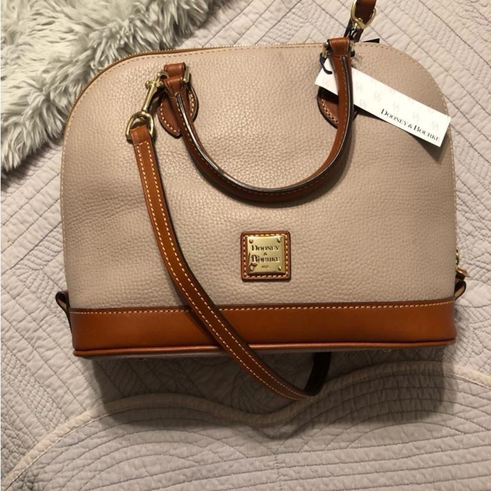 DOONEY & BOURKE ZIP ZIP SATCHELE TAUPE NWT
